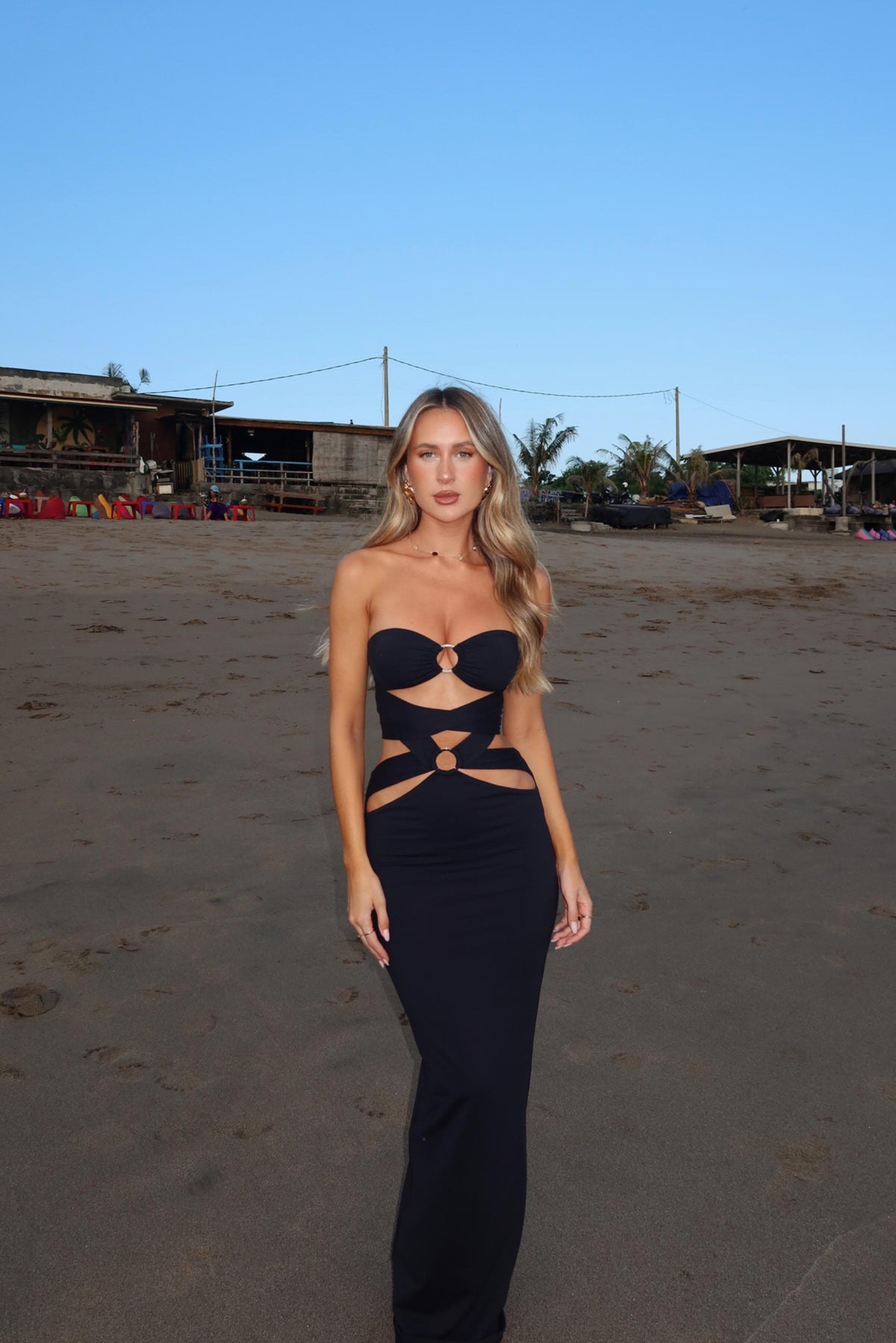 Viora-Maxi-Dress-Black